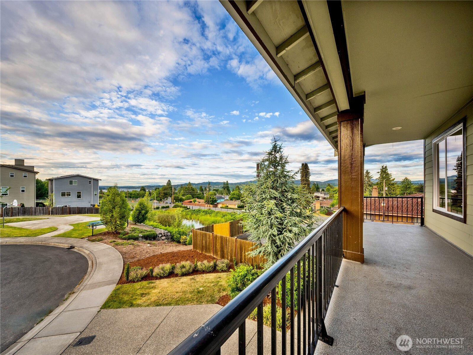 8269 S 118th Court, Seattle, WA 98178