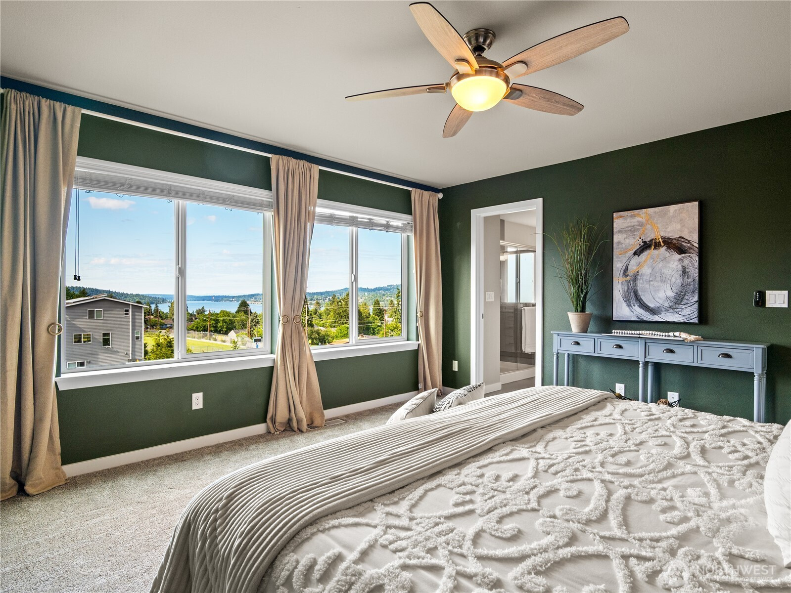 8269 S 118th Court, Seattle, WA 98178