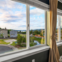 8269 S 118th Court, Seattle, WA 98178