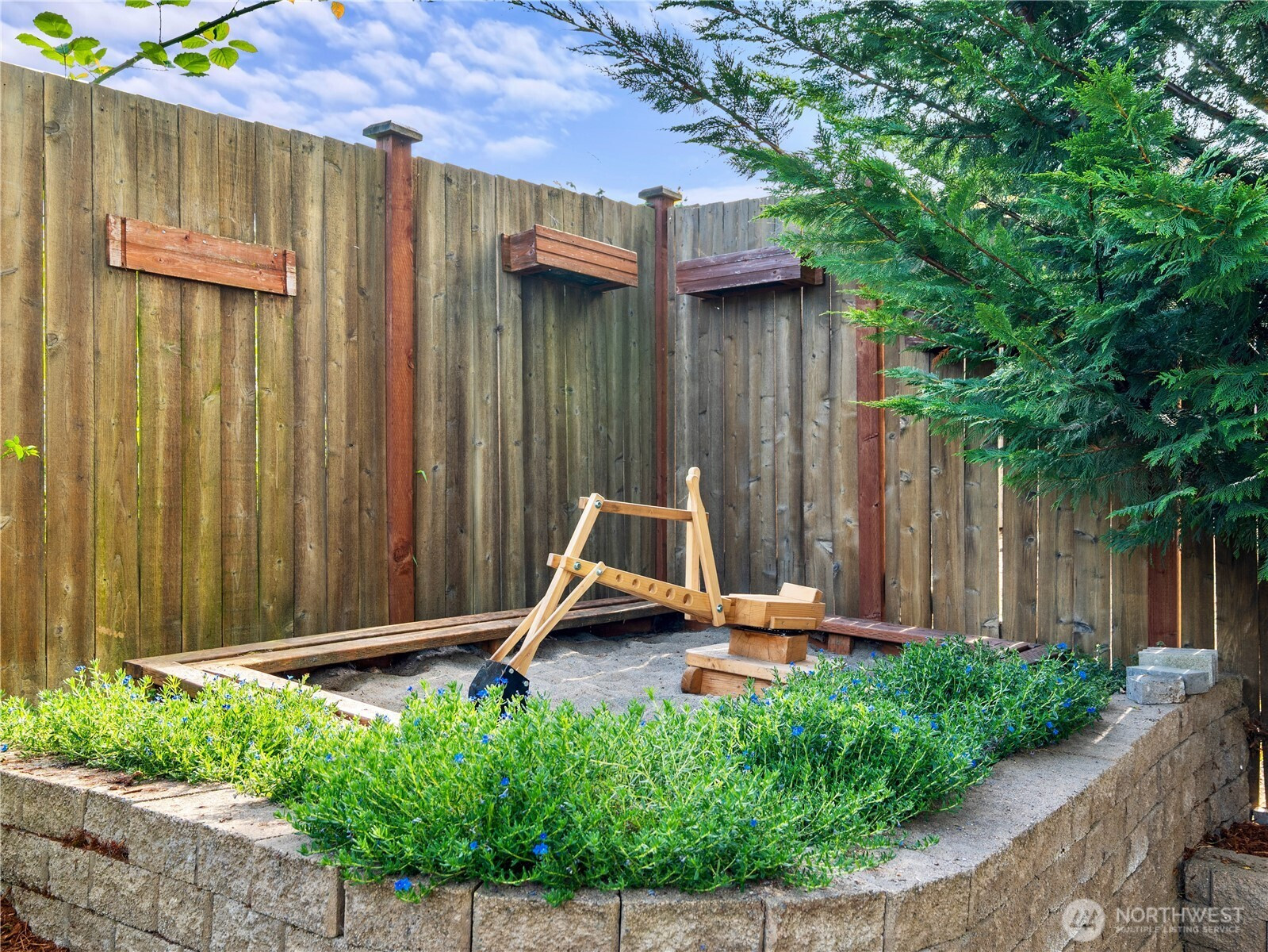 8269 S 118th Court, Seattle, WA 98178