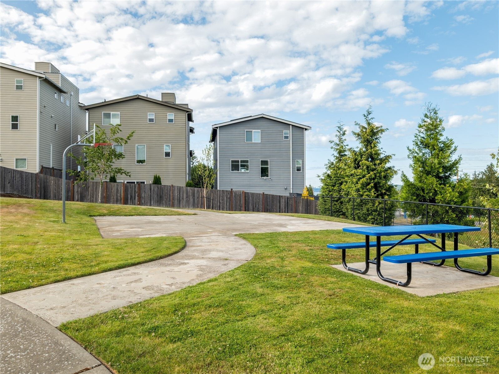 8269 S 118th Court, Seattle, WA 98178