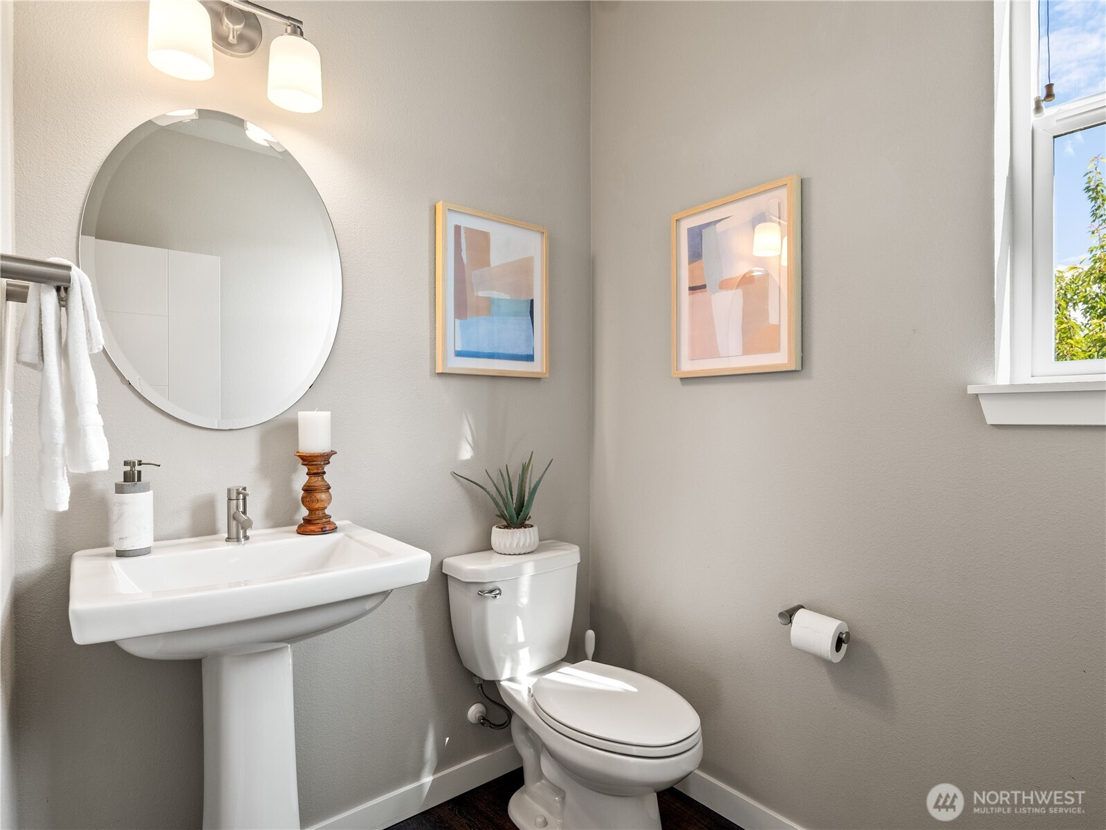 8269 S 118th Court, Seattle, WA 98178