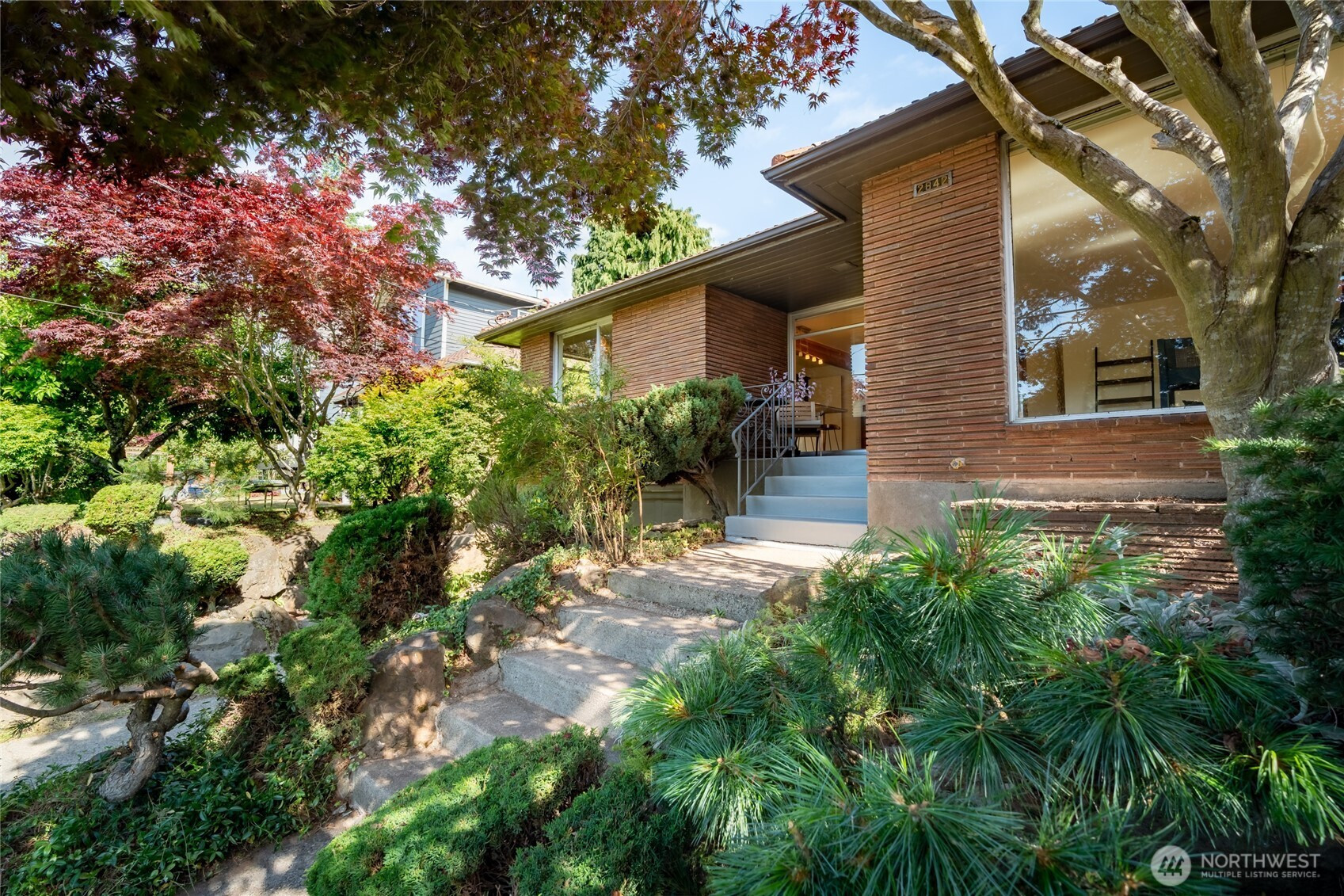 2842 NW 67th Street, Seattle, WA 98117