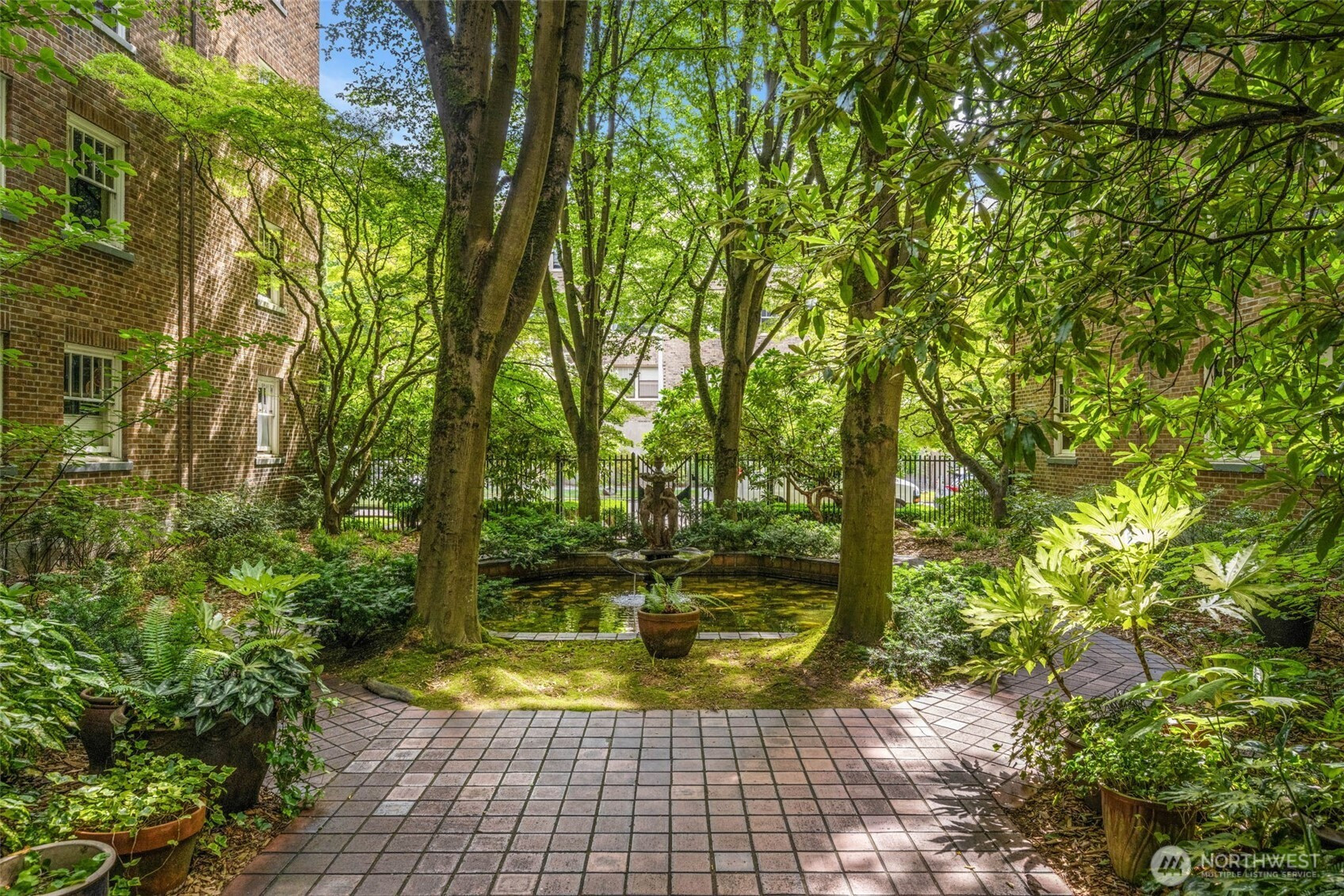 1631 16th Avenue, Seattle, WA 98122