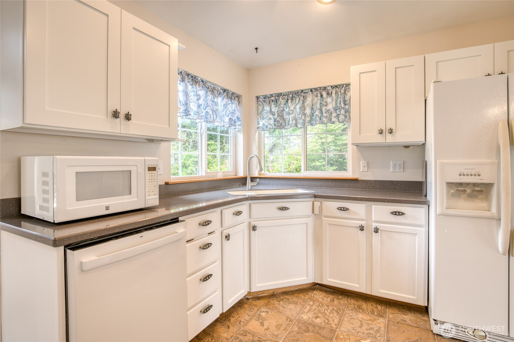 723 Trinity Court SE, Ocean Shores, WA 98569