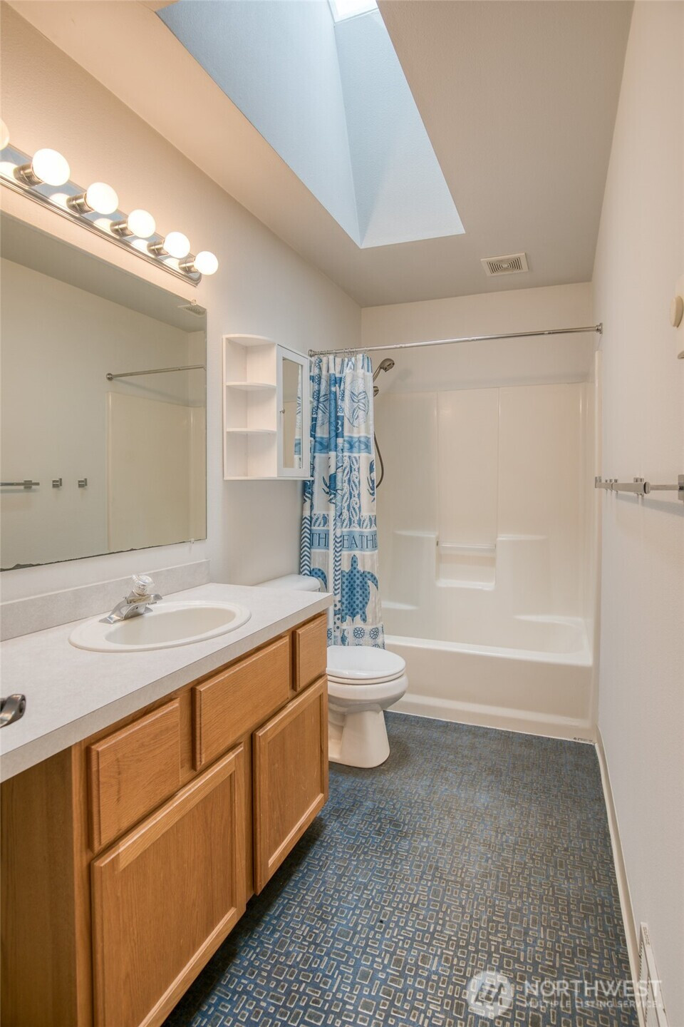 723 Trinity Court SE, Ocean Shores, WA 98569