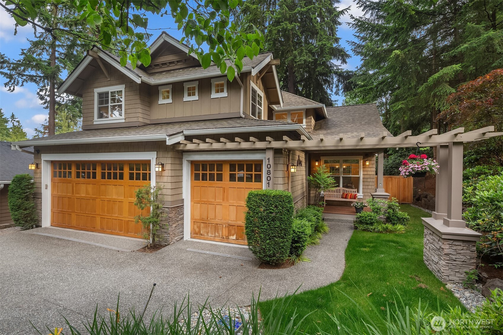 10801 SE 28 Street, Bellevue, WA 98004