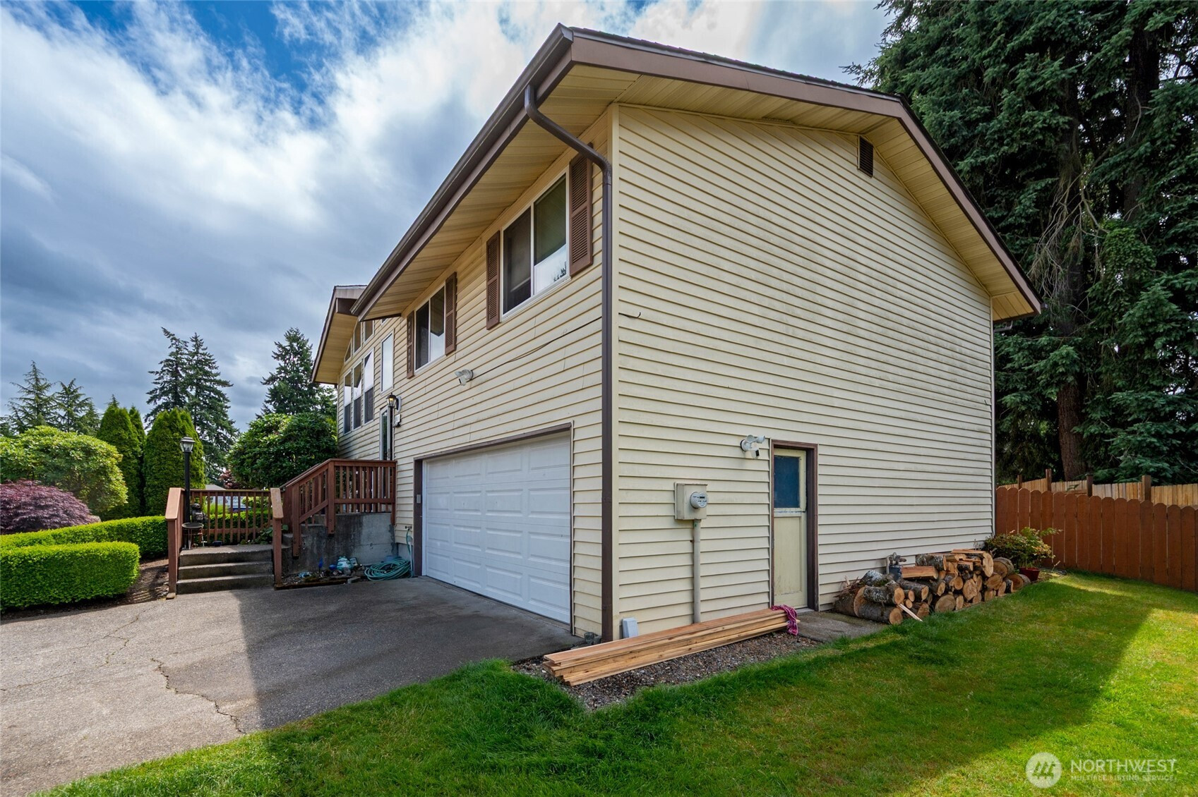 2907 SW 333rd Street, Federal Way, WA 98023
