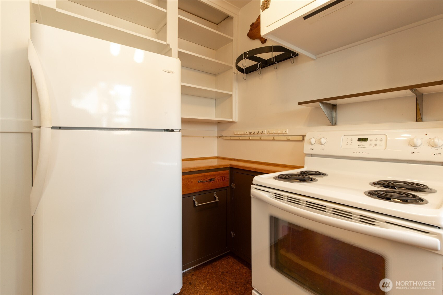 318 Columbia Avenue, Coulee Dam, WA 99116