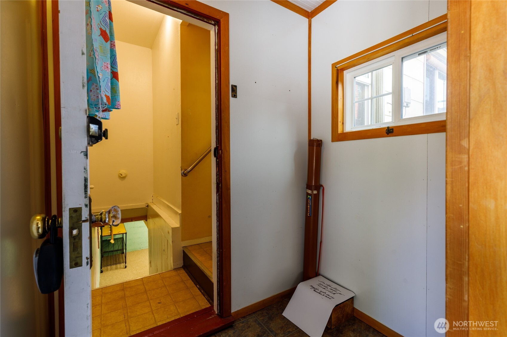 318 Columbia Avenue, Coulee Dam, WA 99116