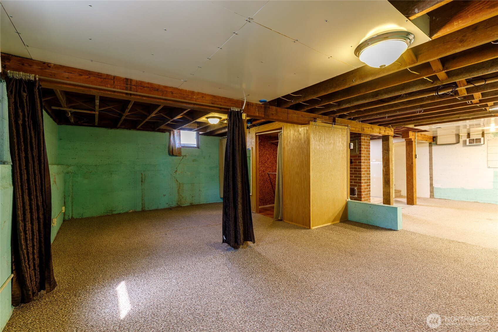 318 Columbia Avenue, Coulee Dam, WA 99116