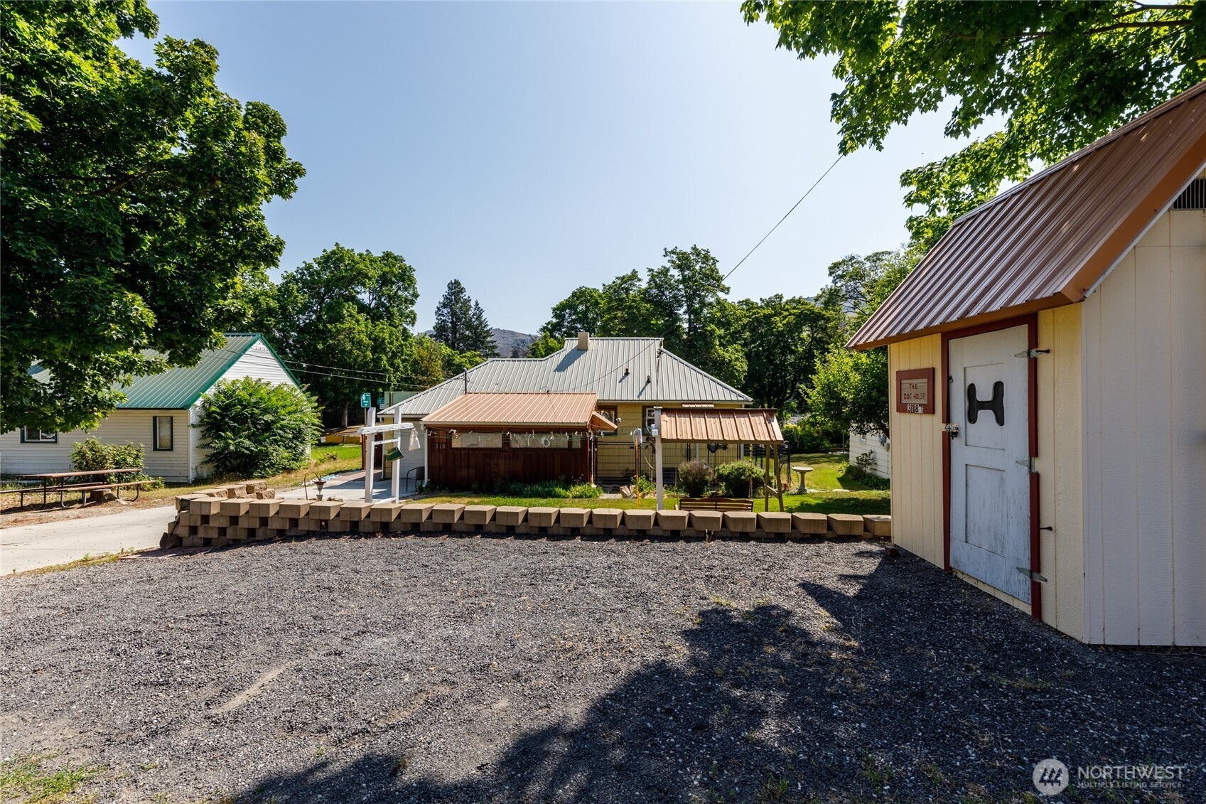 318 Columbia Avenue, Coulee Dam, WA 99116