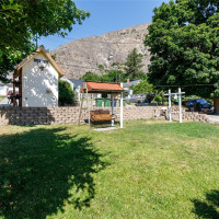 318 Columbia Avenue, Coulee Dam, WA 99116