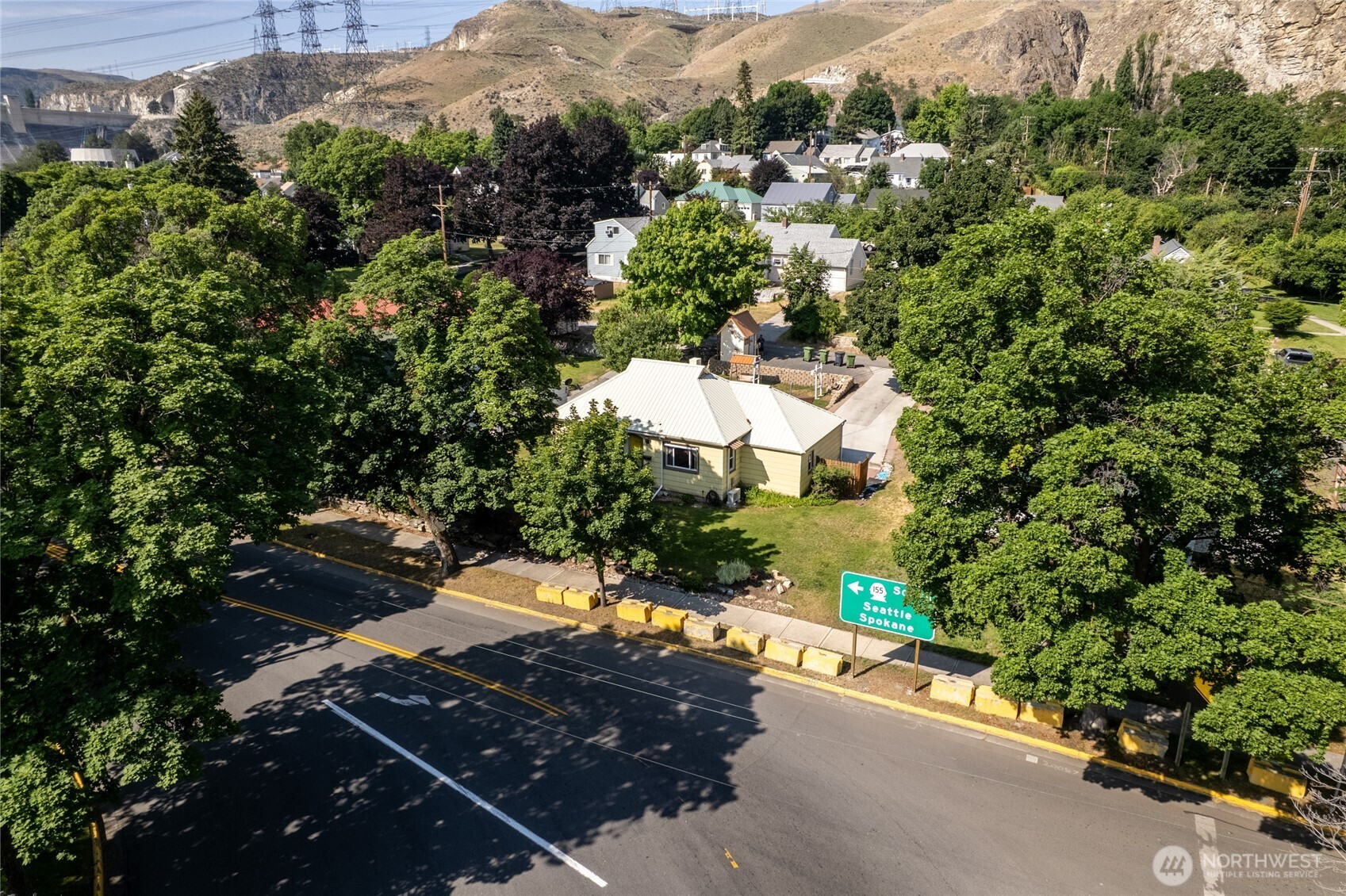 318 Columbia Avenue, Coulee Dam, WA 99116