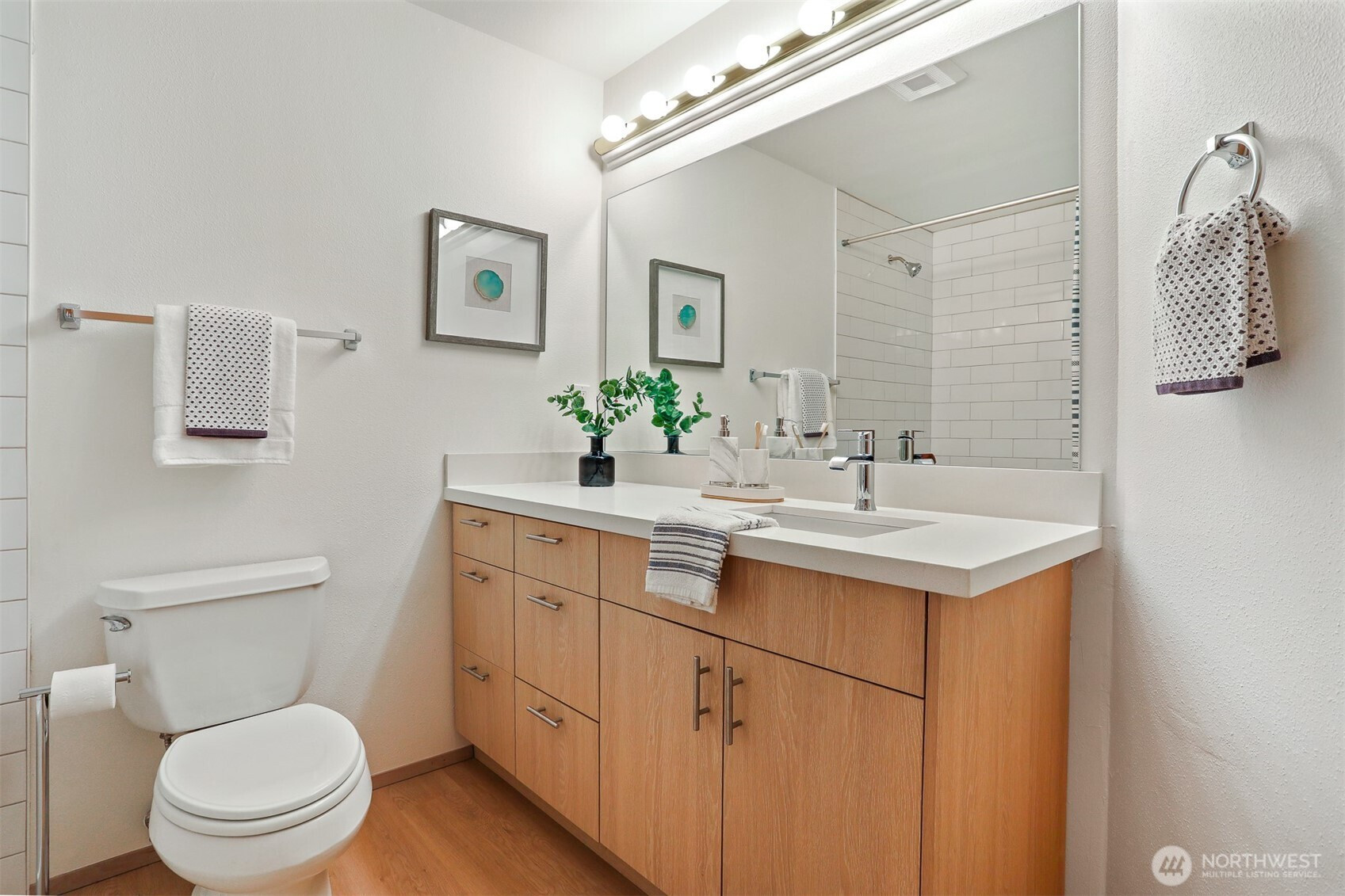 1100 E Harrison Street, Seattle, WA 98102