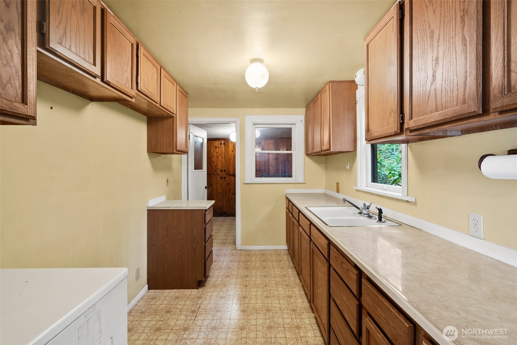 2120 E Spencer Lake Road, Shelton, WA 98584