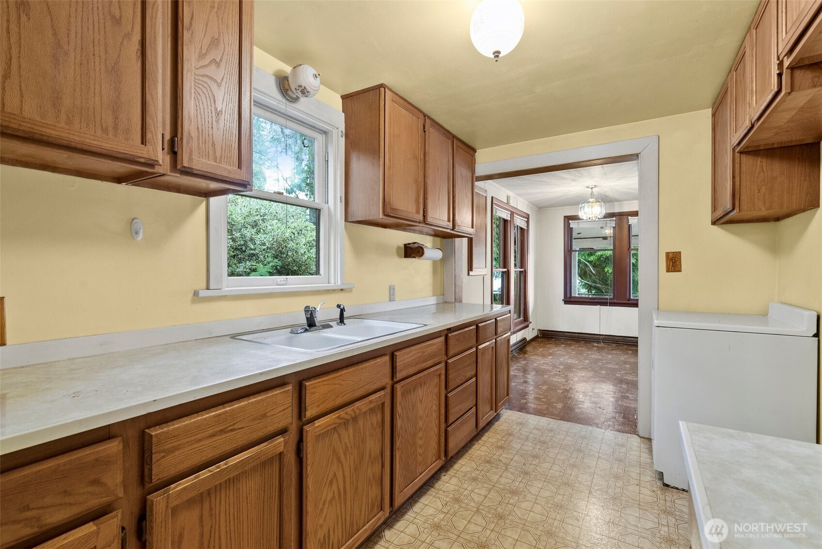 2120 E Spencer Lake Road, Shelton, WA 98584