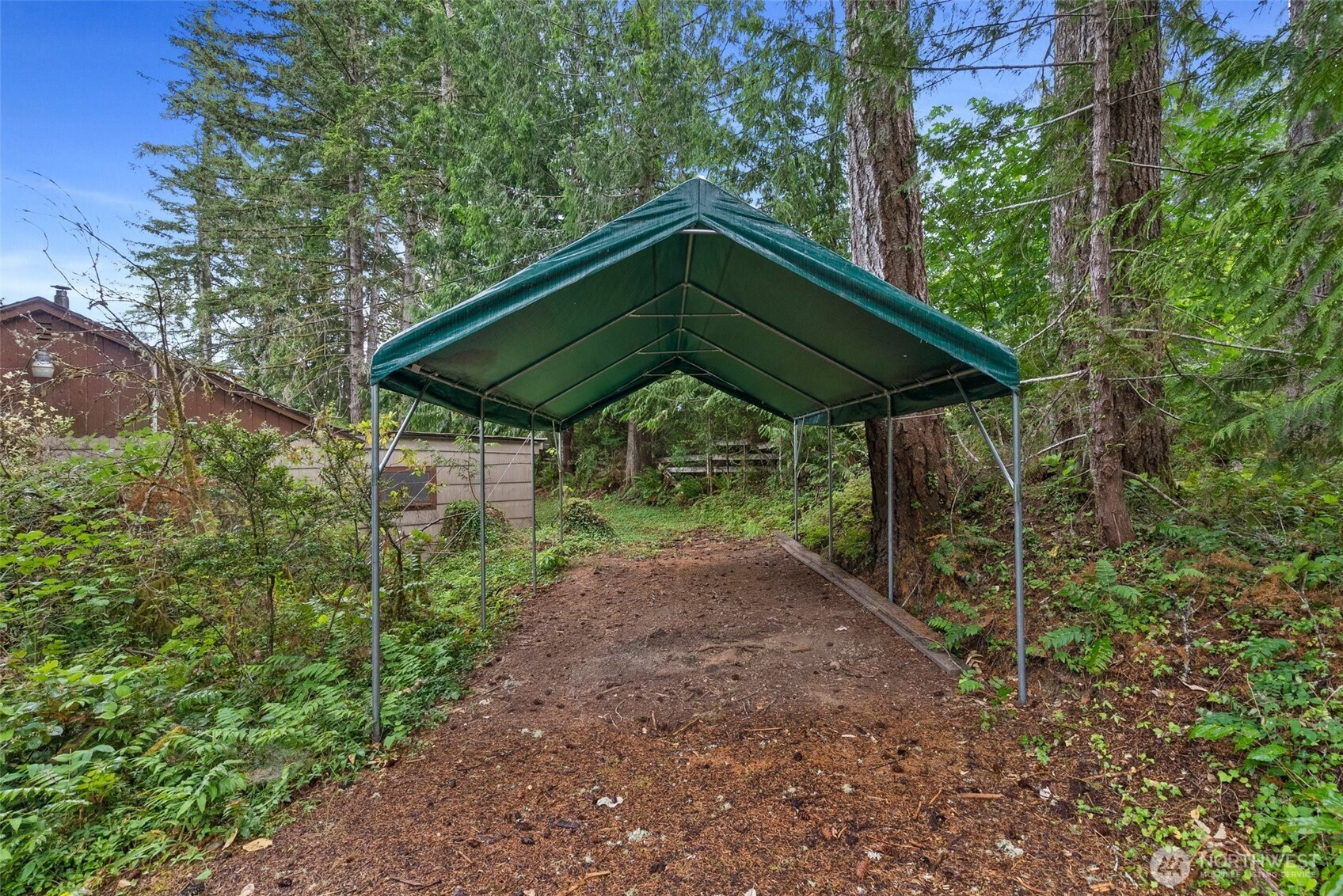 2120 E Spencer Lake Road, Shelton, WA 98584