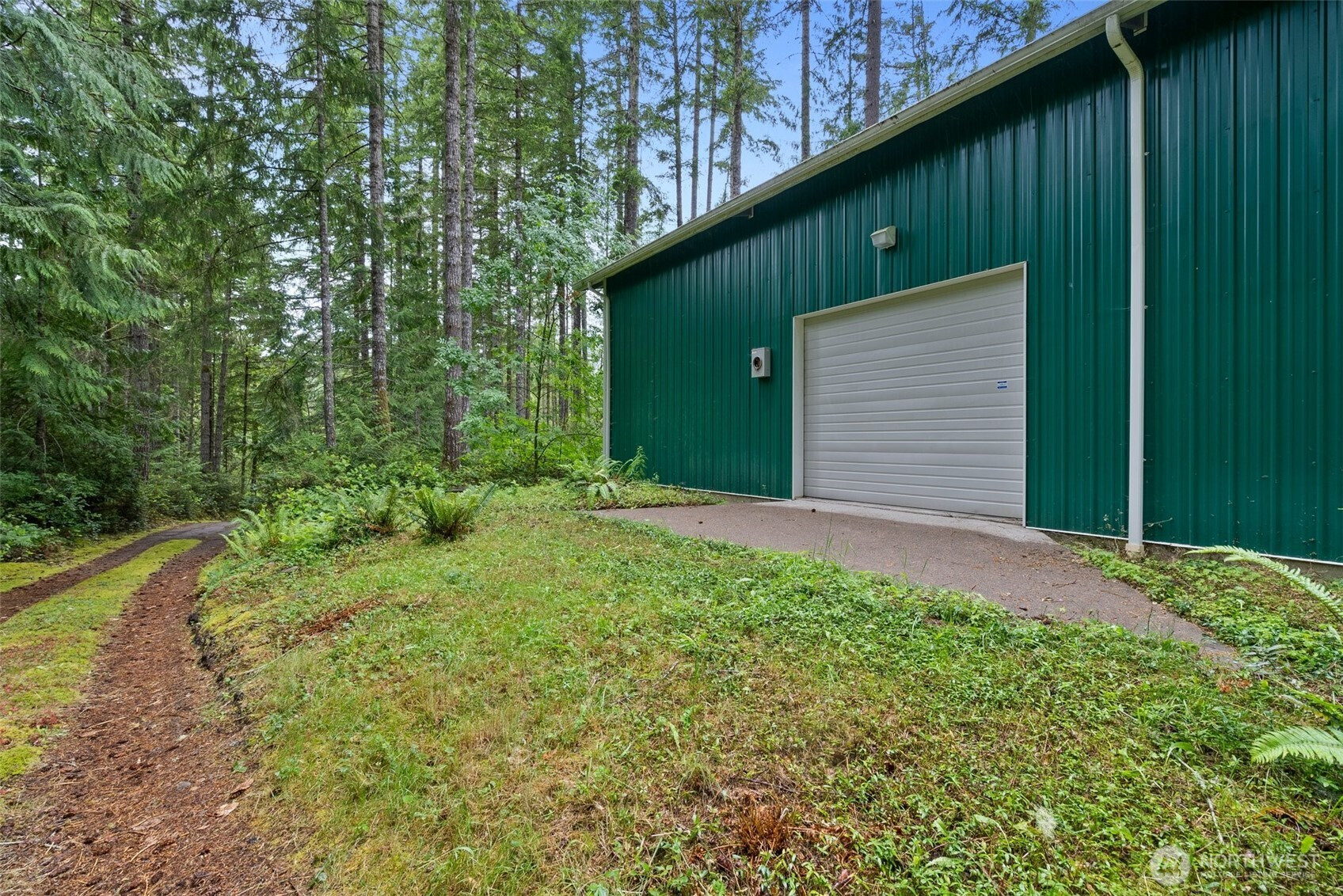 2120 E Spencer Lake Road, Shelton, WA 98584