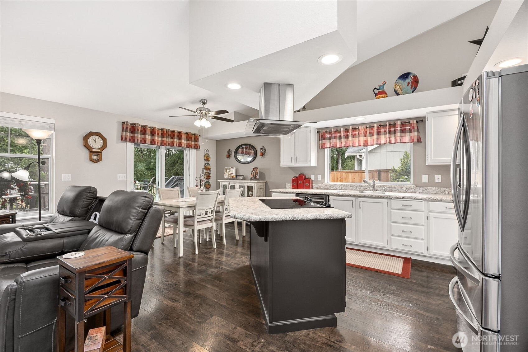 609 Cherry Street E, Tacoma, WA 98445