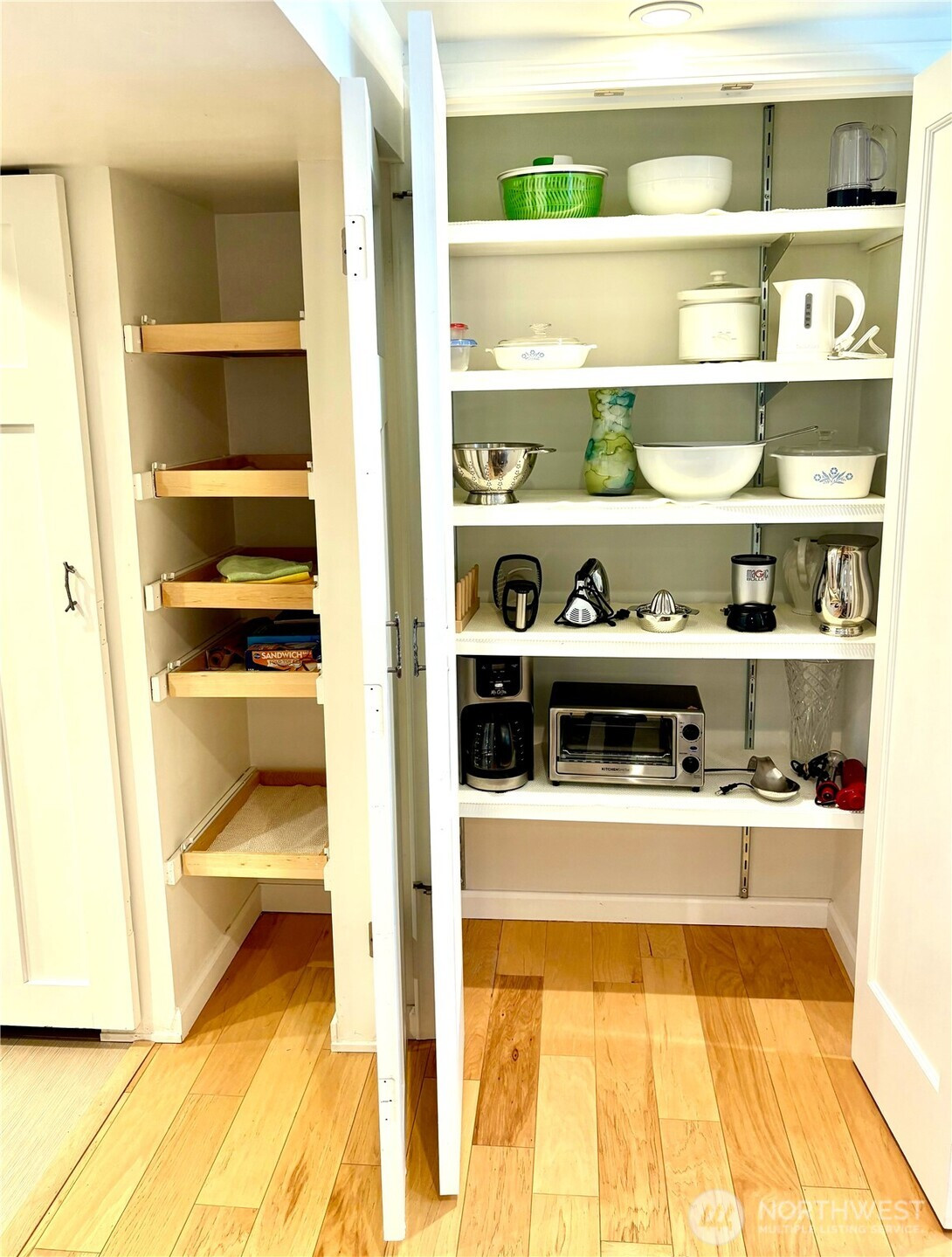 9502 23rd Avenue NW, Seattle, WA 98117