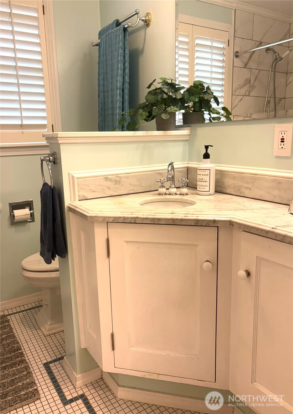 9502 23rd Avenue NW, Seattle, WA 98117