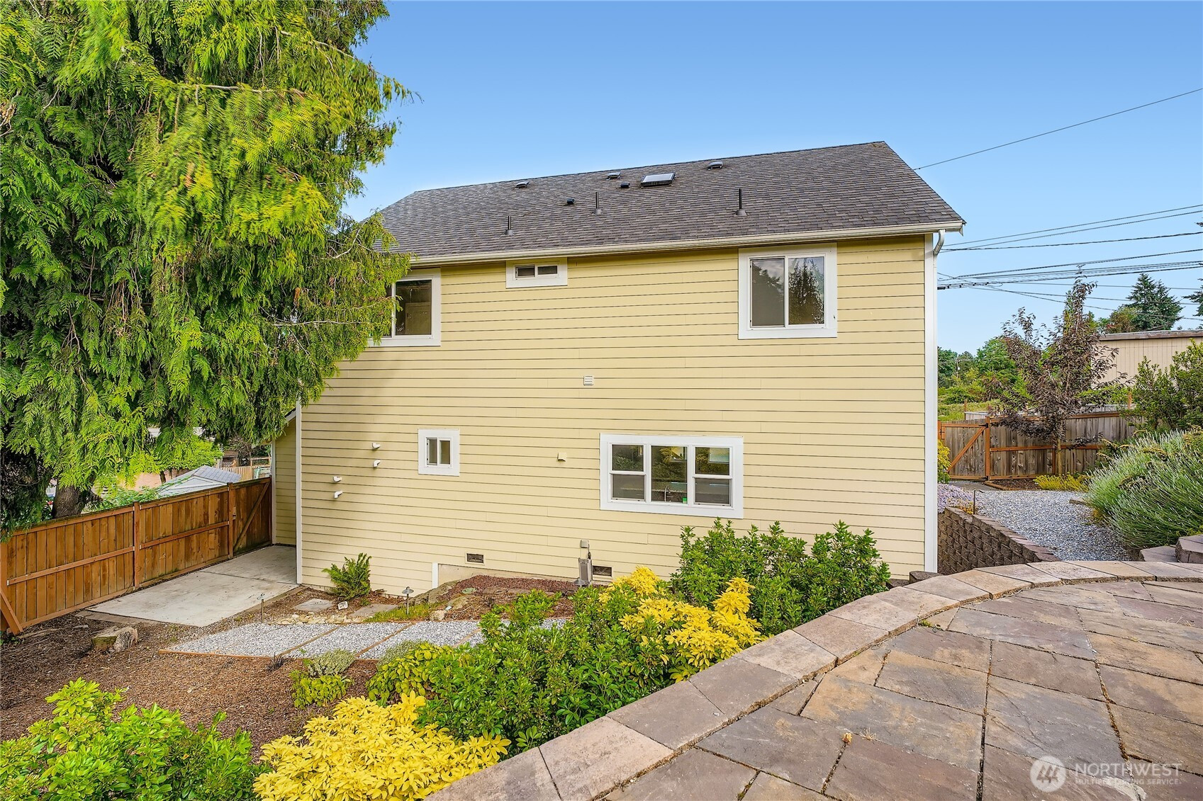 2716 S 125th Place, Burien, WA 98168