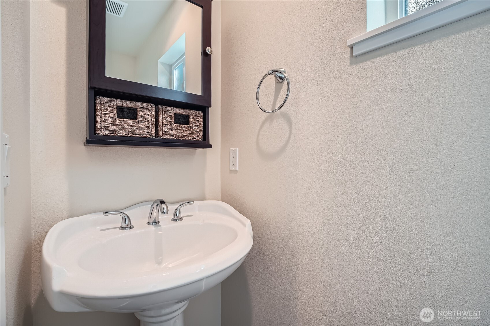 2716 S 125th Place, Burien, WA 98168