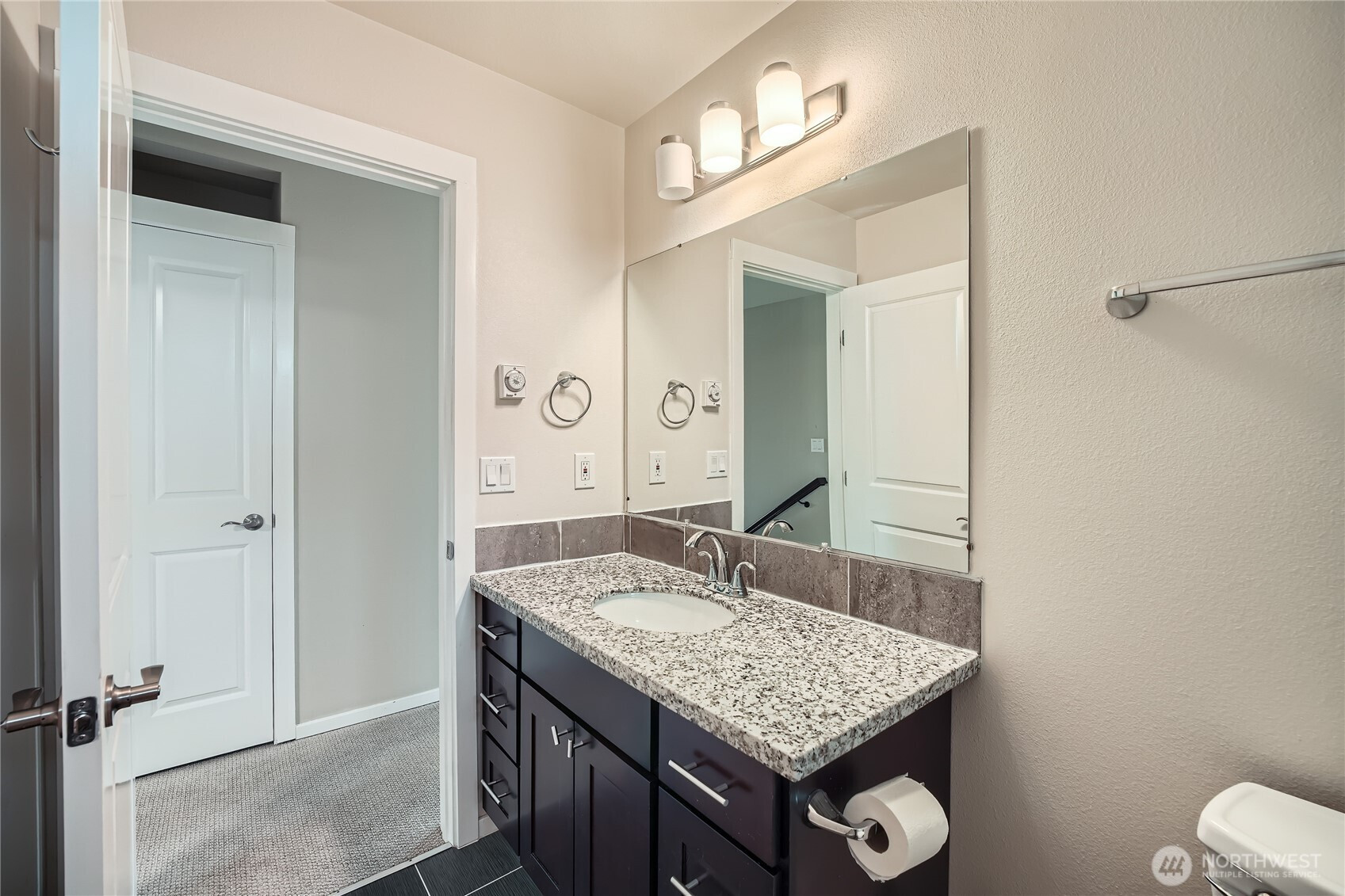 2716 S 125th Place, Burien, WA 98168