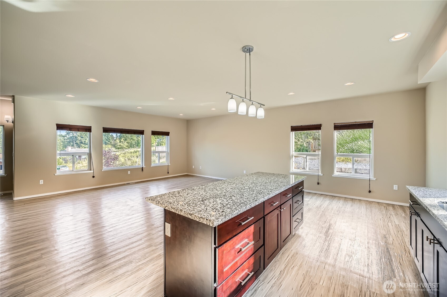 2716 S 125th Place, Burien, WA 98168