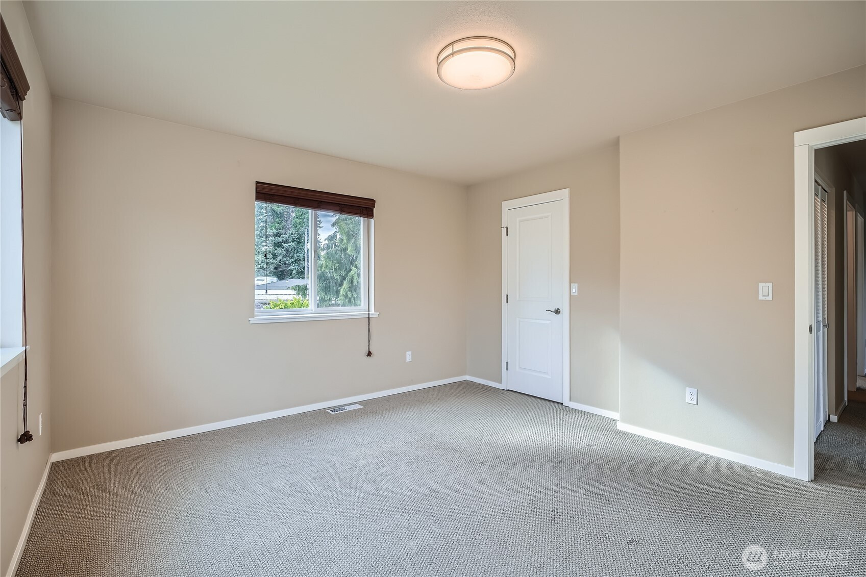 2716 S 125th Place, Burien, WA 98168