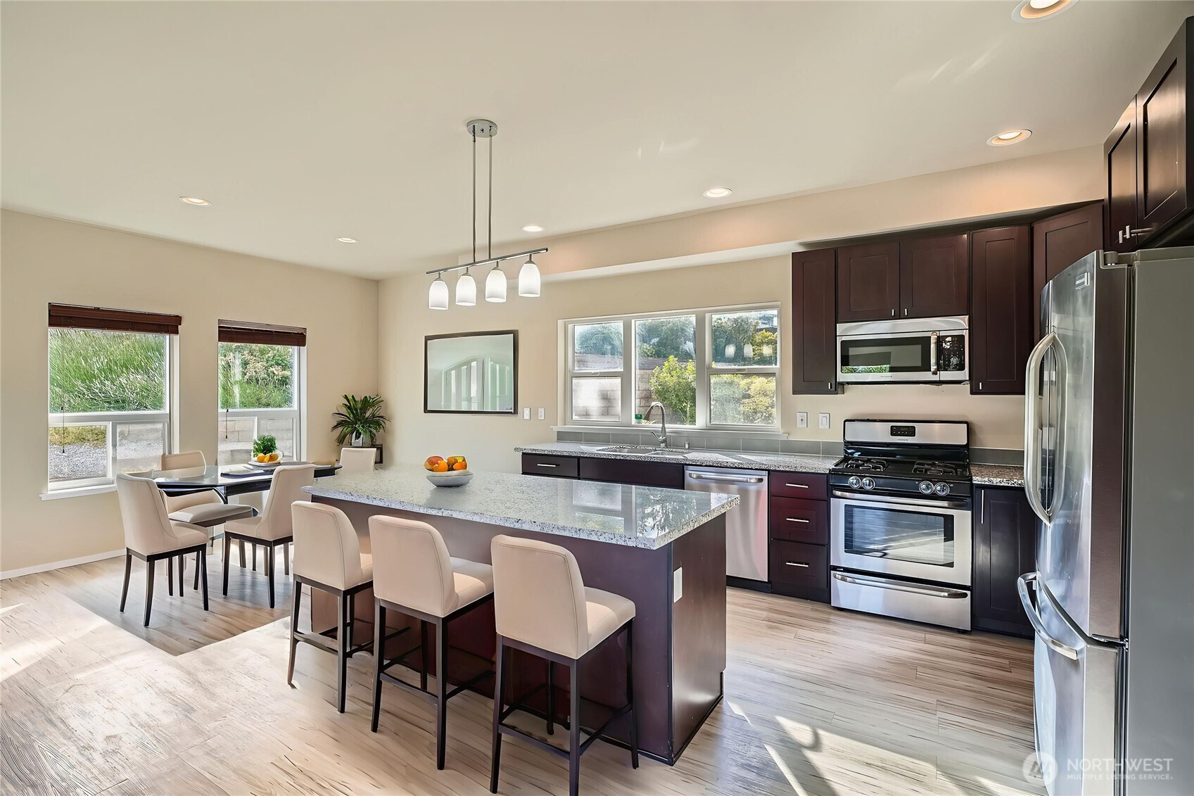 2716 S 125th Place, Burien, WA 98168