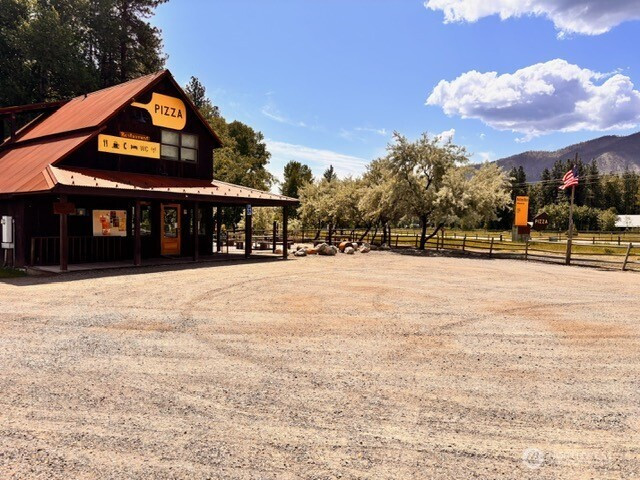 18381 State Route 20, Winthrop, WA 98862