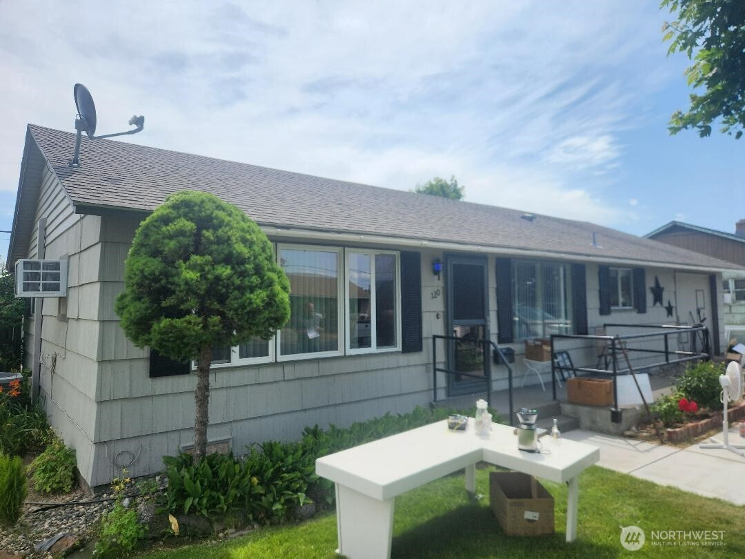 120 H Street SE, Ephrata, WA 98823