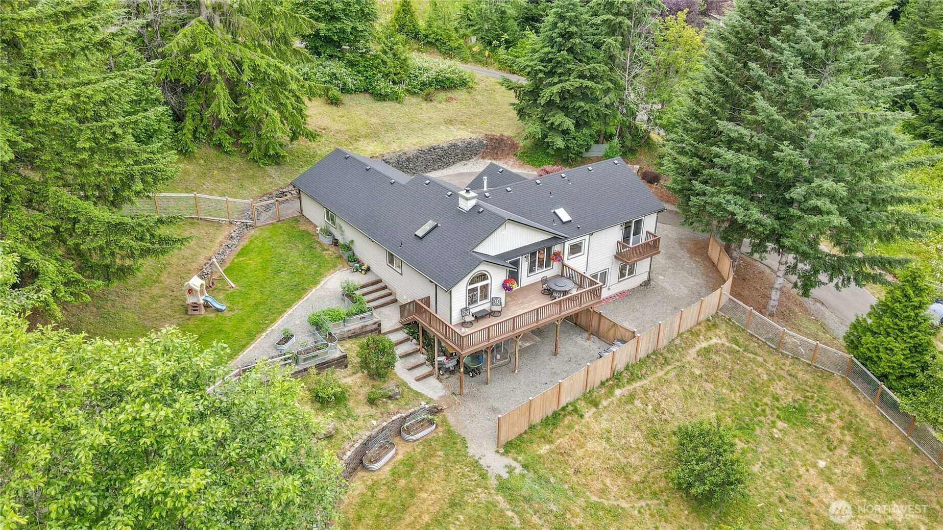 26045 Landsburg Road SE, Ravensdale, WA 98051