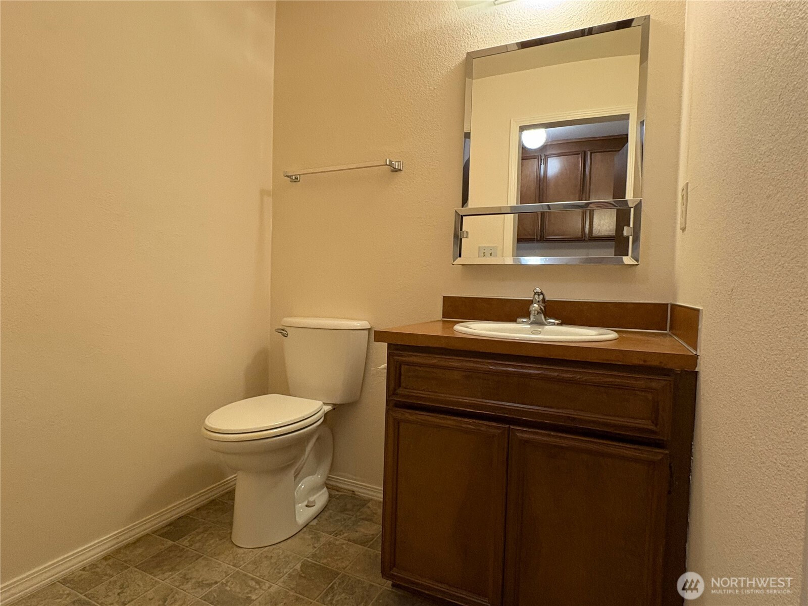 1305 37th Street Ct NW, Gig Harbor, WA 98335