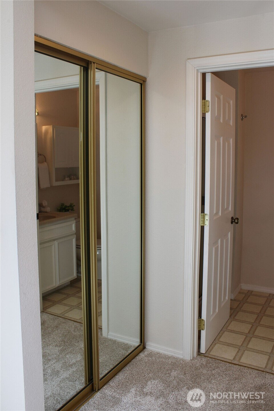 1305 37th Street Ct NW, Gig Harbor, WA 98335