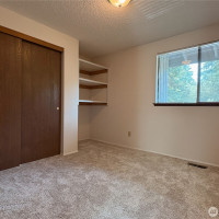 1305 37th Street Ct NW, Gig Harbor, WA 98335