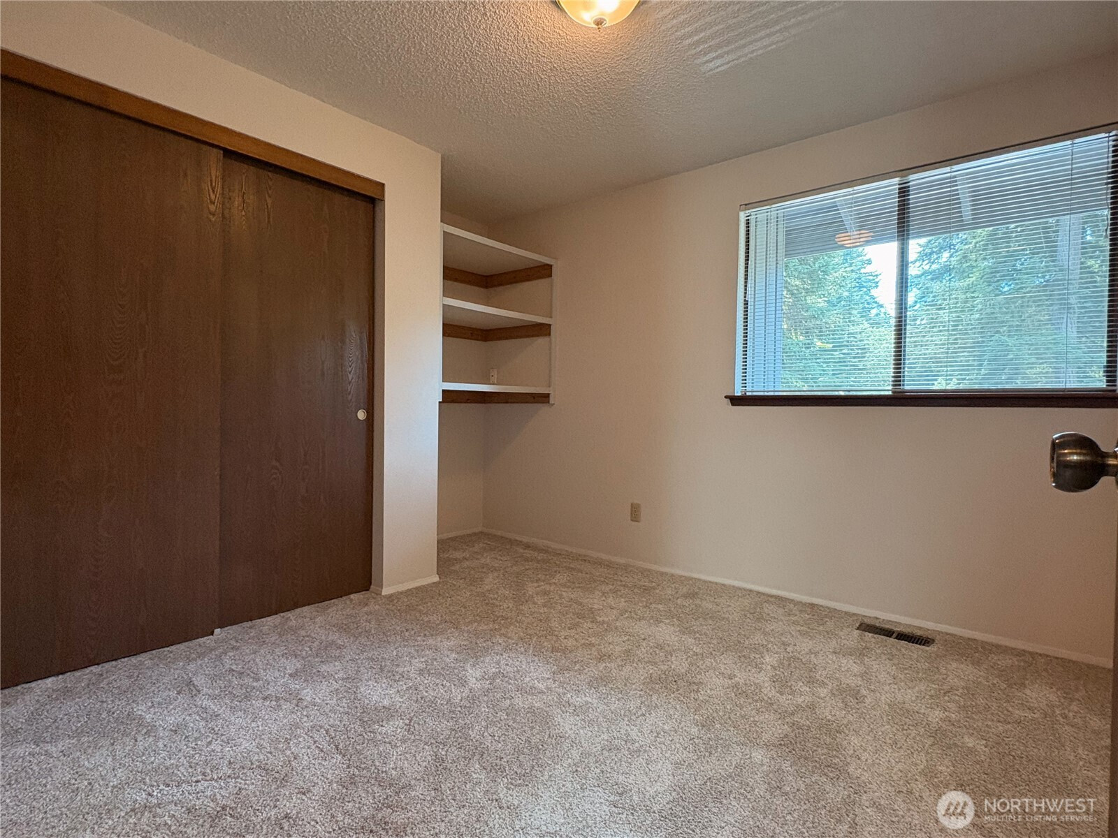1305 37th Street Ct NW, Gig Harbor, WA 98335