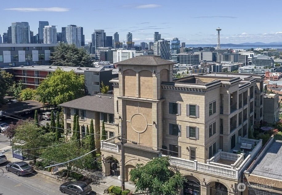 745 Bellevue Avenue E, Seattle, WA 98102