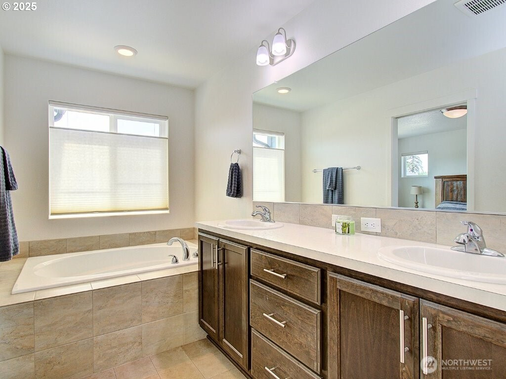 1706 NW 17th Street, Battle Ground, WA 98604