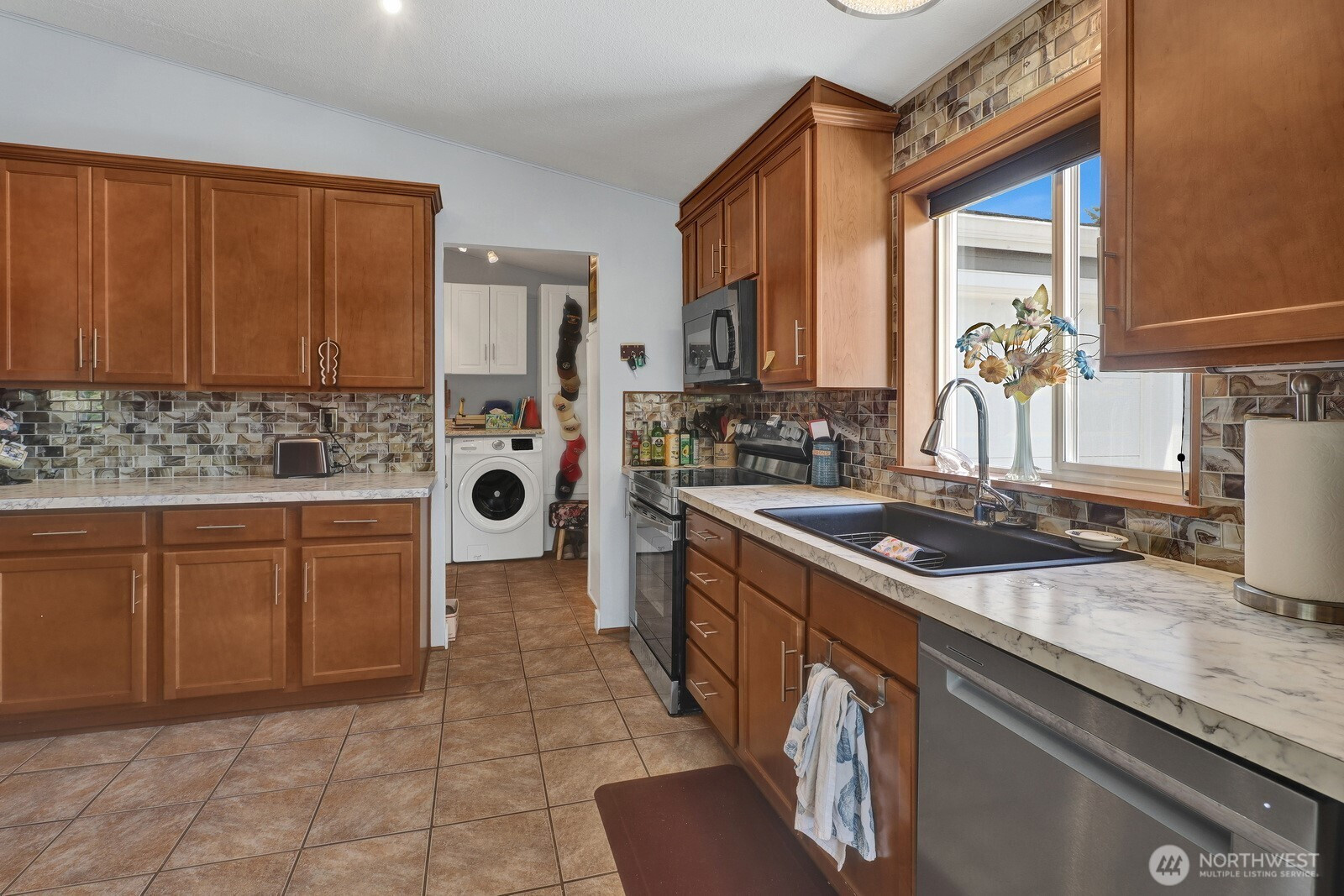 2610 E Section Street, Mount Vernon, WA 98274