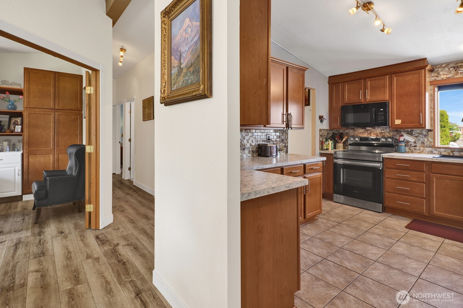 2610 E Section Street, Mount Vernon, WA 98274