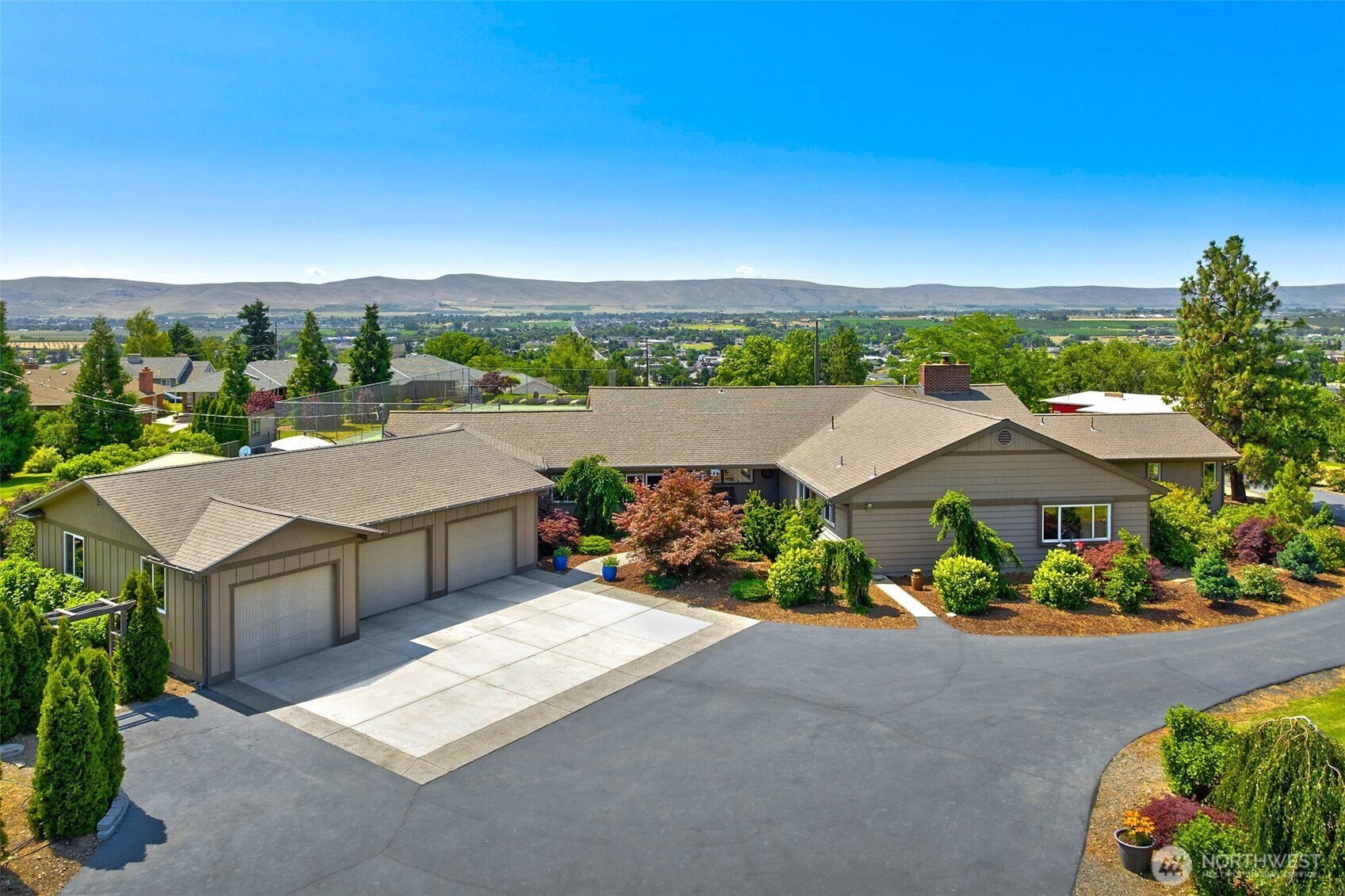 7015 W Lincoln Avenue, Yakima, WA 98908