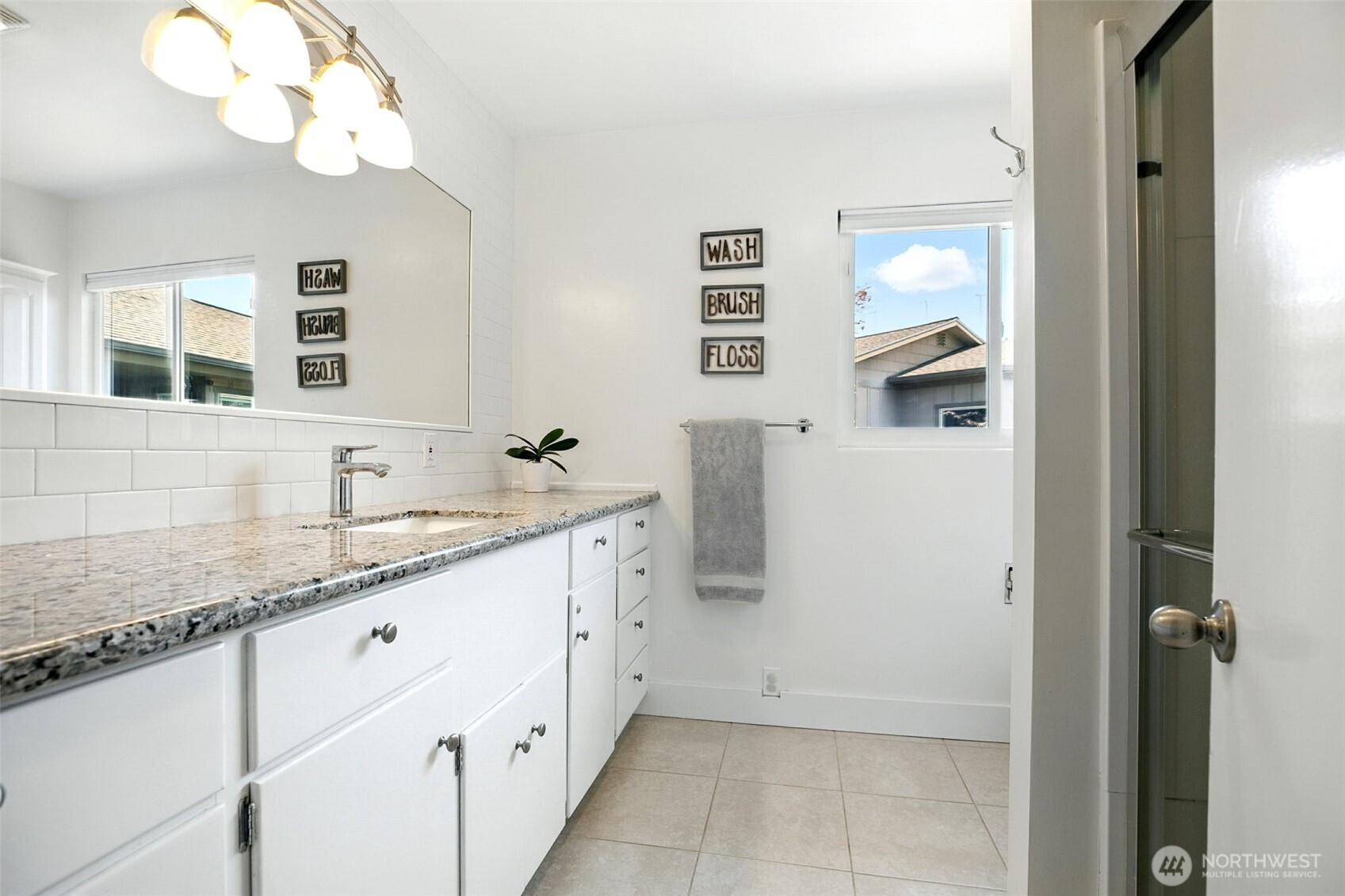 7015 W Lincoln Avenue, Yakima, WA 98908