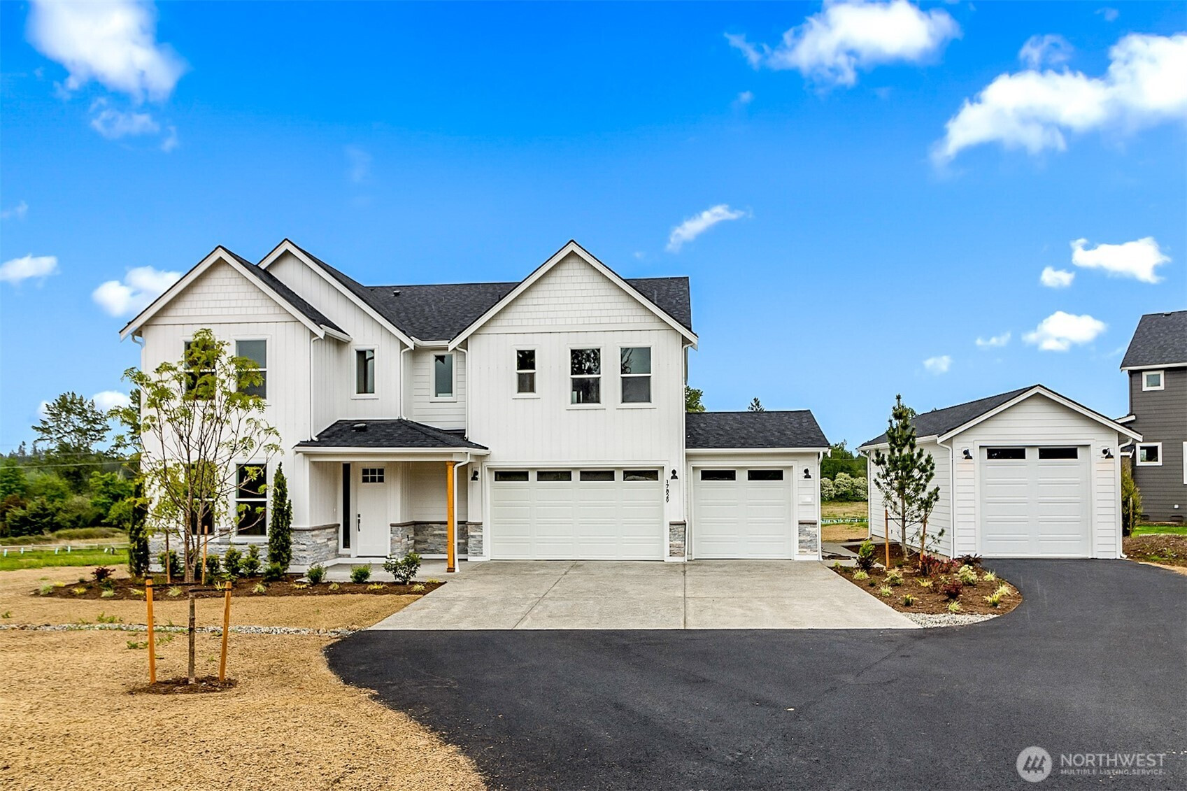 17829 11TH Avenue NE, Arlington, WA 98223