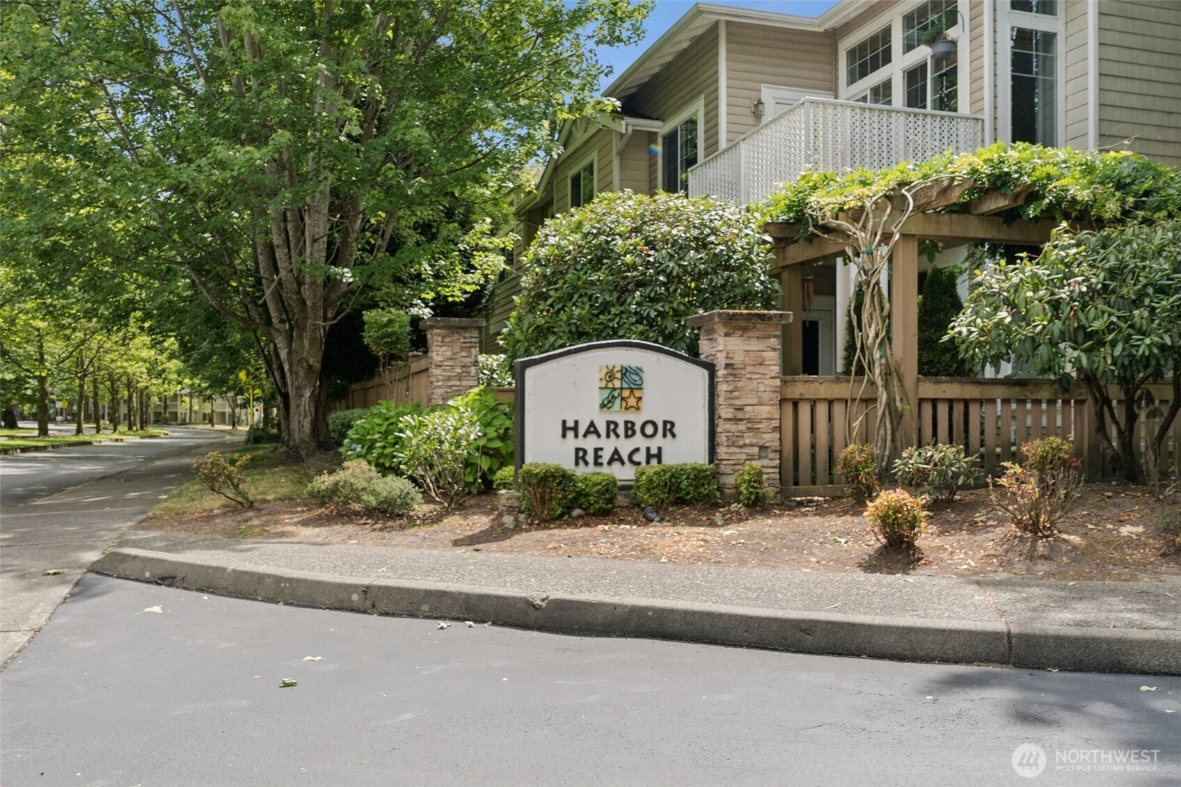 5812 S 234th Street, Kent, WA 98032