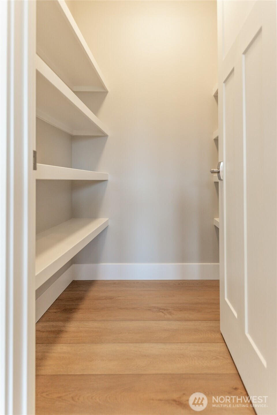 402 E Heatherstone Court, Ellensburg, WA 98926