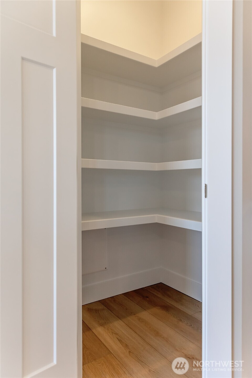 402 E Heatherstone Court, Ellensburg, WA 98926