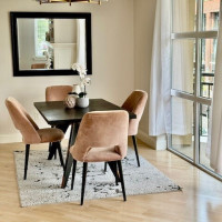 10047 Main Street, Bellevue, WA 98004